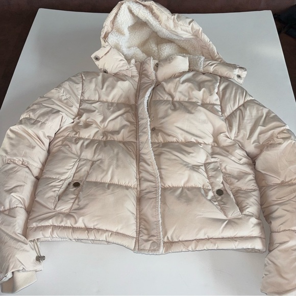SNOBBISH COLLECTION Girls Cream Puffer Jacket with Hood Size S/CH - Picture 1 of 9